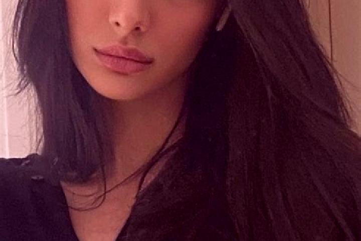 Emma, 36, a black brown-eyed middle eastern companion based in Oropesa del Mar. Offering Duos, BDSM, Couples. Available for incall and outcall, day and eveni...