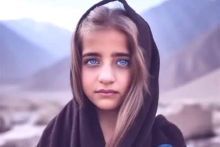 Emma, 36, a blonde dark-eyed middle eastern companion based in Wilnis. Offering OWO, Erotic Massage, Dinner Date. Available for incall and outcall, overnight...