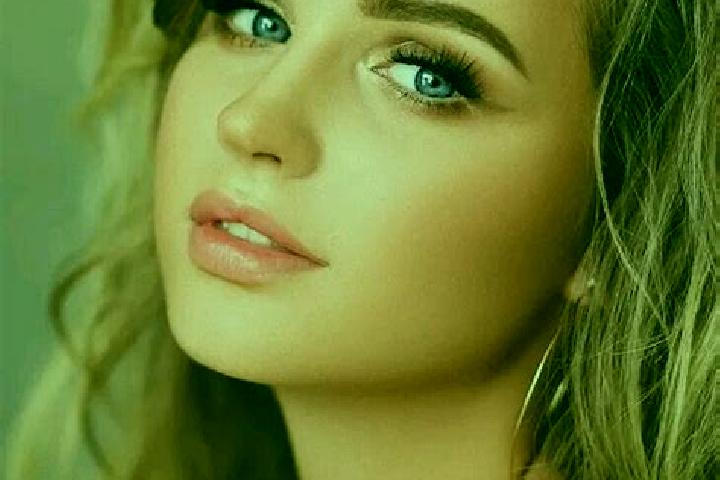 Emma, 36, a dark blonde blue-eyed caribbean companion based in Salado. Offering A-Level, Tantra, Party Girl, Dinner Date. Available for incall and outcall, d...
