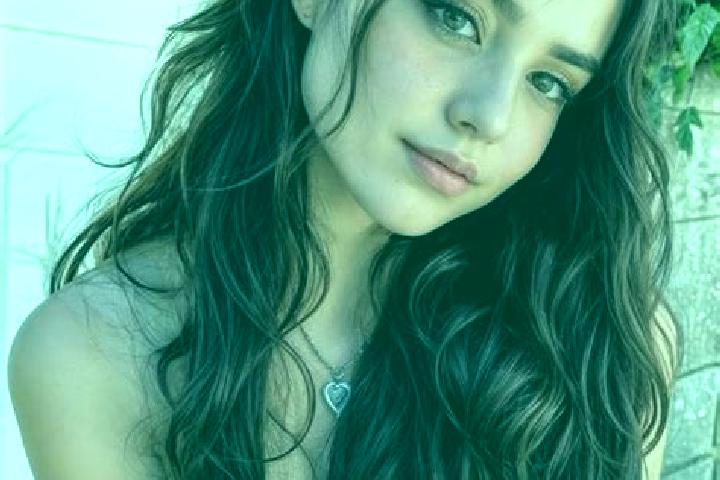 Emma, 36, a dark blonde hazel-eyed middle eastern companion based in Vallibona. Offering BDSM, Erotic Massage, OWO. Available for incall and outcall, overnig...