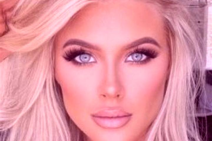 Emma, 36, a platinum blonde grey-eyed latina companion based in Zinkovy. Offering Domination, Erotic Massage, Prostate Massage, OWO, A-Level. Available for i...
