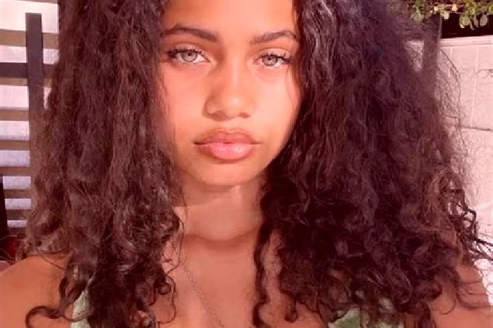 Emma, 36, a red green-eyed mixed companion based in Goundam. Offering Domination, OWO, BDSM, Travel Companion. Available for incall and outcall, overnight bo...