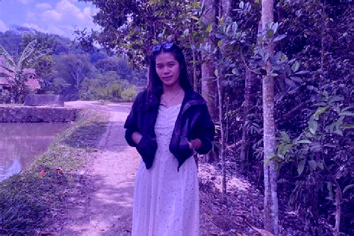 Emma, 36 — Escort in Cibadak, Indonesia