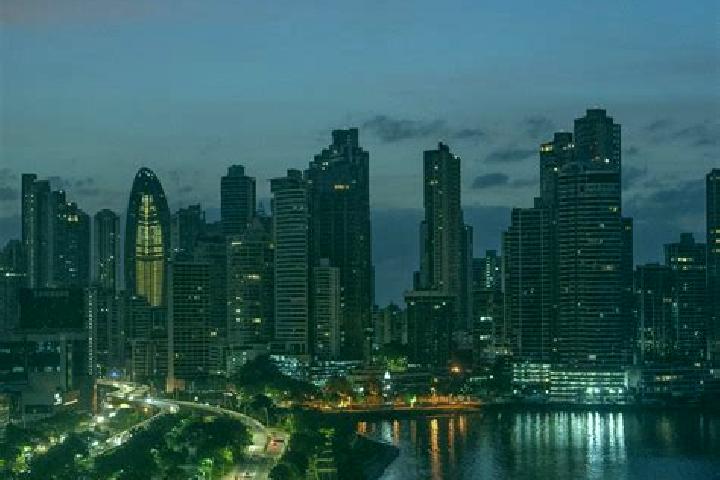 Emma, 36 — Escort in Garachine, Panama