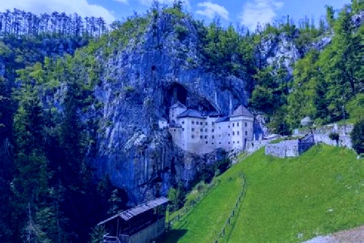 Emma, 36 — Escort in Postojna, Slovenia
