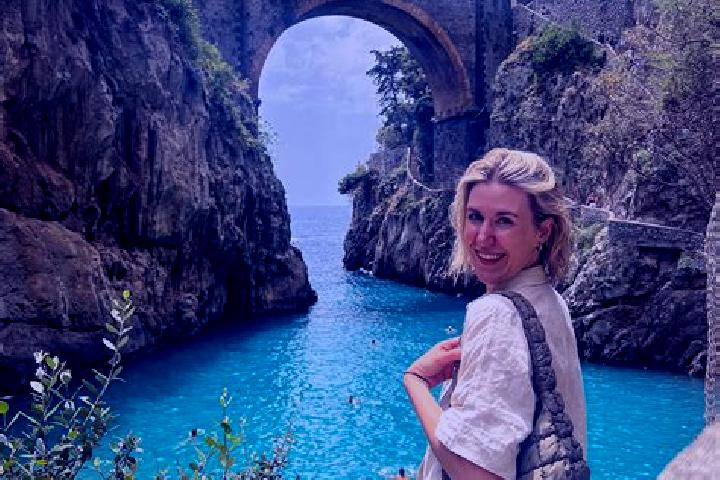 Emma, 36 — Escort in Praiano, Italy
