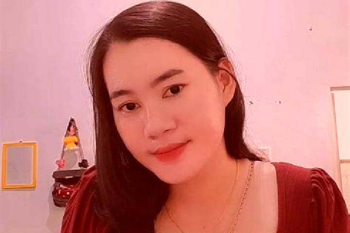 Emma, 36 — Escort in Sekadau, Indonesia