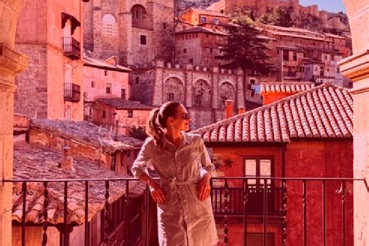 Emma, 36 — Escort in Torres de Albarracin, Spain