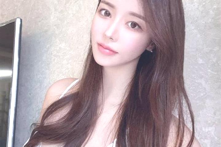 Emma, 36 — Escort in Xushangqiao, China