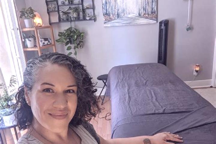Emma, 37, a black brown-eyed caucasian companion based in Thaxton. Offering Girlfriend Experience, Couples, Domination, Erotic Massage. Available for incall ...