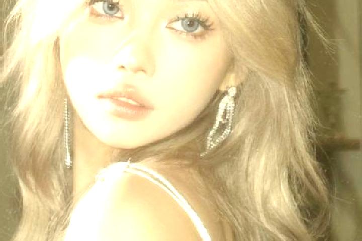 Emma, 37, a blonde grey-eyed asian companion based in Verhuny. Offering Domination, OWO, Fetish. Available for incall and outcall, overnight bookings available.