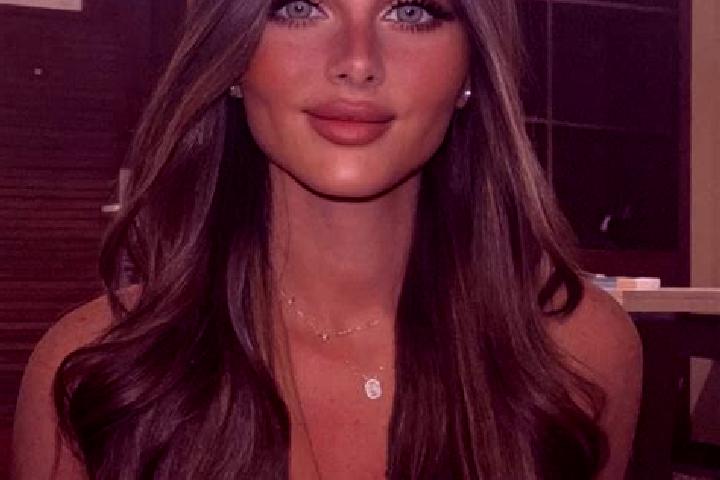 Emma, 37, a brunette dark-eyed mediterranean companion based in Moyen. Offering Fetish, Striptease, A-Level, Couples, Travel Companion. Available for incall ...