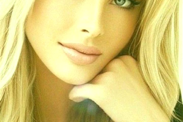 Emma, 37, a dark blonde blue-eyed indian companion based in Saschiz. Offering Overnight, CIM, A-Level. Available for incall and outcall, day and evening dates.