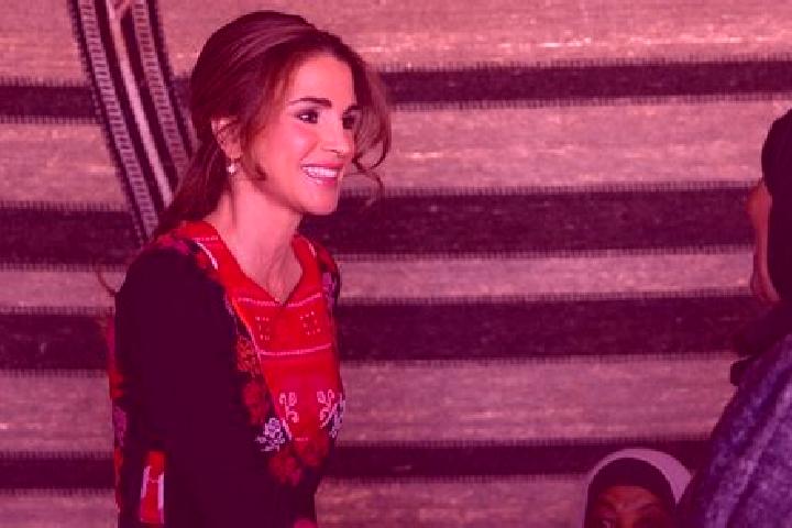 Emma, 37 — Escort in Al Quwayrah, Jordan