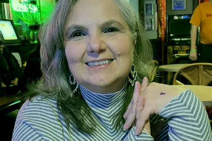 Emma, 37 — Escort in Hazleton, United States