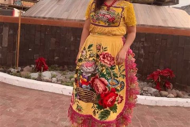Emma, 37 — Escort in Tarecuato, Mexico