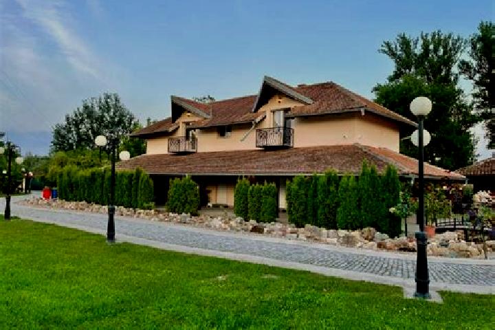 Emma, 37 — Escort in Velika Plana, Serbia