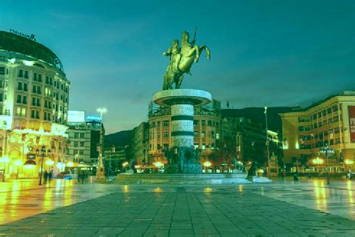 Emma, 37 — Escort in Vladimirovo, North Macedonia