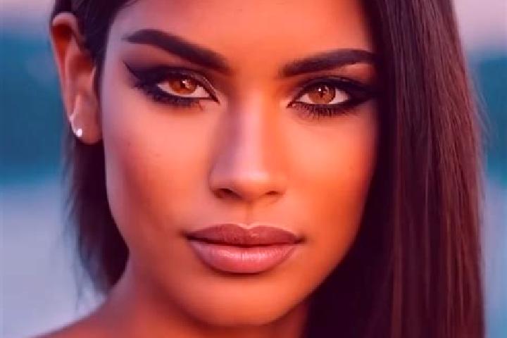 Emma, 38, a black grey-eyed latina companion based in Forest Park. Offering Domination, Deep French Kissing, Couples, OWO. Available for incall and outcall, ...
