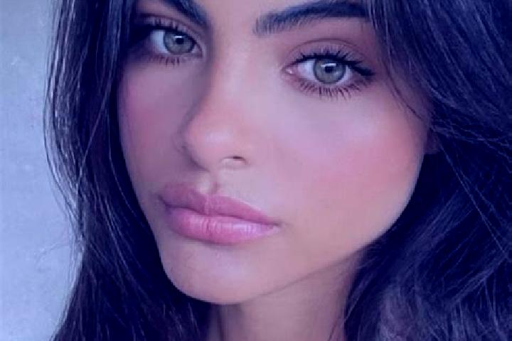 Emma, 38, a black hazel-eyed european companion based in Richardson. Offering Deep French Kissing, OWO, Prostate Massage, Party Girl. Available for incall an...