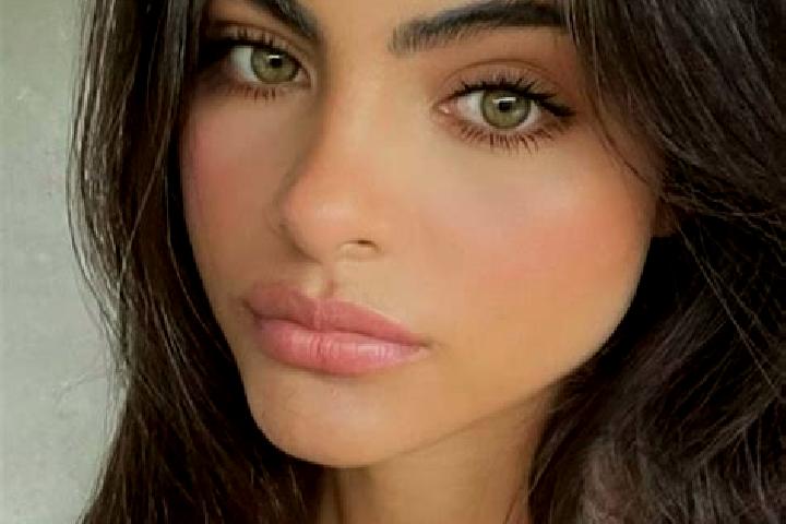 Emma, 38, a brunette green-eyed middle eastern companion based in Pulei. Offering A-Level, Massage, CIM, GFE. Available for incall and outcall, day and eveni...