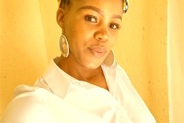 Emma, 38 — Escort in Ikgomotseng, South Africa