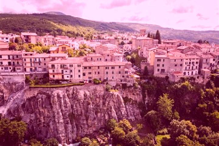 Emma, 38 — Escort in La Fiora, Italy
