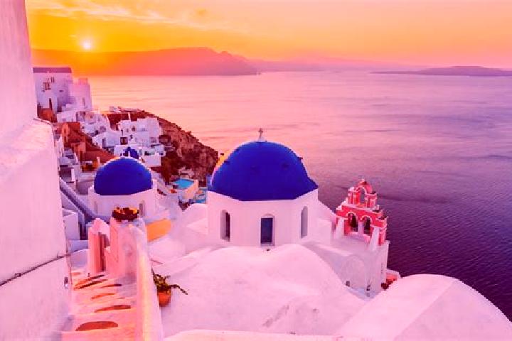 Emma, 38 — Escort in Magoulitsa, Greece