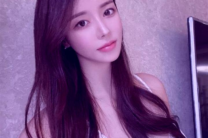 Emma, 38 — Escort in Zhutiantou, China