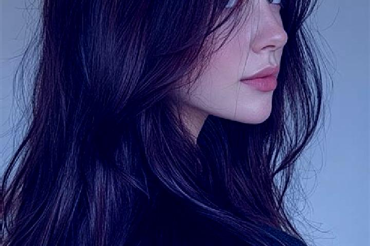 Emma, 39, a auburn dark-eyed asian companion based in Tafawa Balewa. Offering Roleplay, A-Level, Massage, Striptease, Couples. Available for incall and outca...