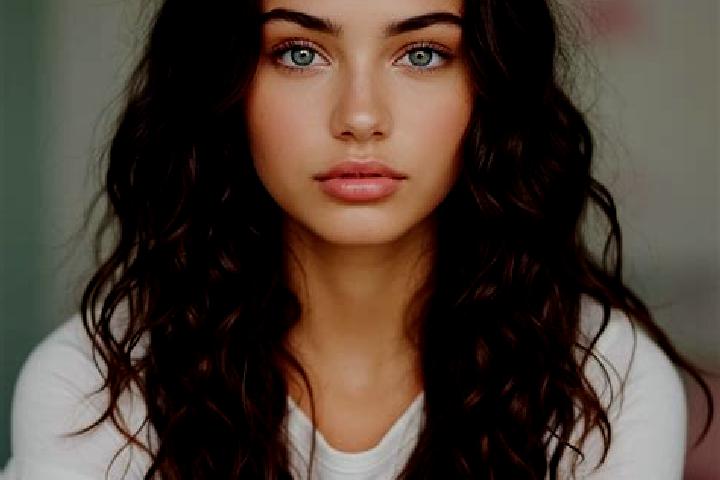 Emma, 39, a brunette blue-eyed mediterranean companion based in Cerekvice nad Loucnou. Offering Prostate Massage, Couples, Erotic Massage, Dinner Date, Domin...