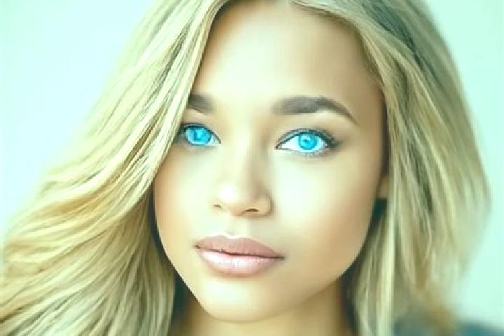 Emma, 39, a dark blonde blue-eyed latina companion based in Cavunga. Offering Roleplay, Duos, Travel Companion. Available for incall and outcall, overnight b...
