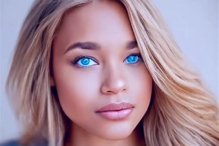 Emma, 39, a dark blonde blue-eyed latina companion based in Chrzastowice. Offering Striptease, Fetish, Erotic Massage. Available for incall and outcall, day ...