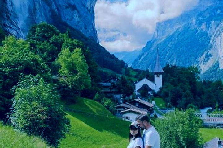 Emma, 39 — Escort in Altendorf, Switzerland