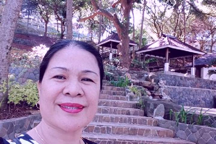 Emma, 39 — Escort in Balugo, Philippines