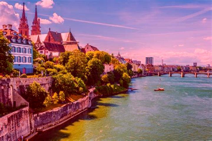 Emma, 39 — Escort in Basel, Switzerland