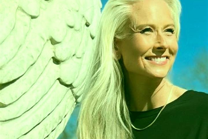 Emma, 39 — Escort in Glostrup, Denmark