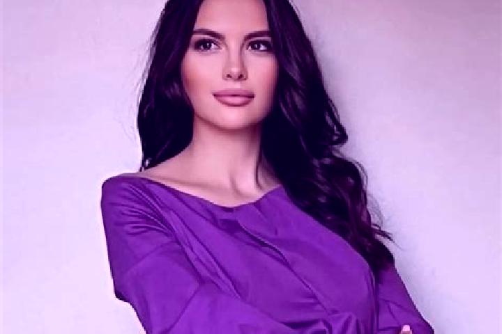 Emma, 39 — Escort in Kolkhoz Imeni Kirova, Kyrgyzstan