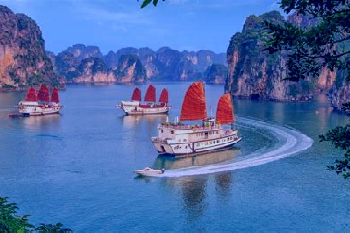 Emma, 39 — Escort in Me, Vietnam