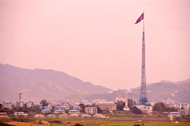 Emma, 39 — Escort in Panghyon-dong, North Korea