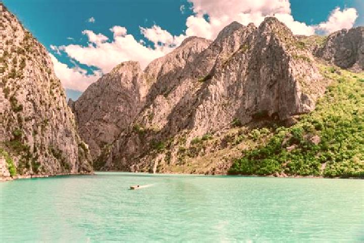 Emma, 39 — Escort in Voskopoje, Albania