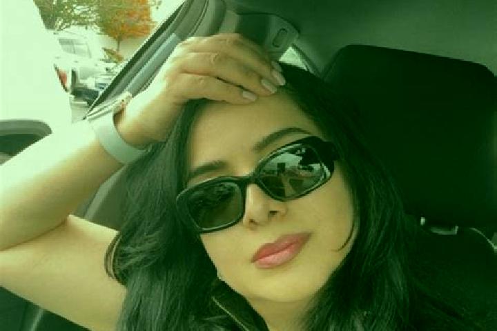 Emma, 39 — Escort in Zarrin Shahr, Iran