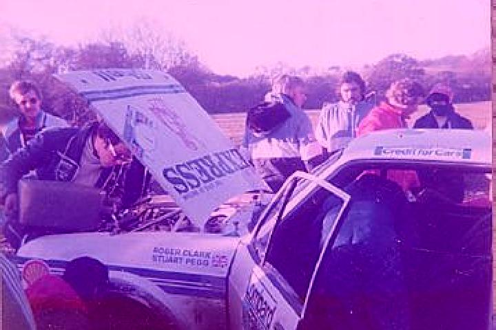 escort Abernant