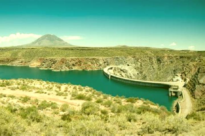 escort Agua del Toro