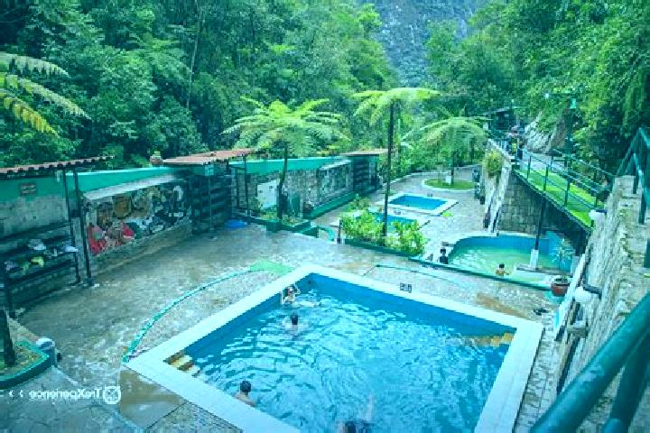 escort Aguas Calientes