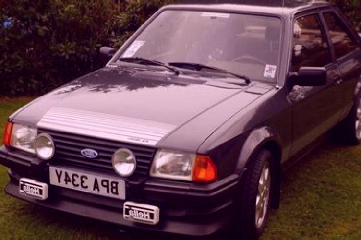 escort Airvault