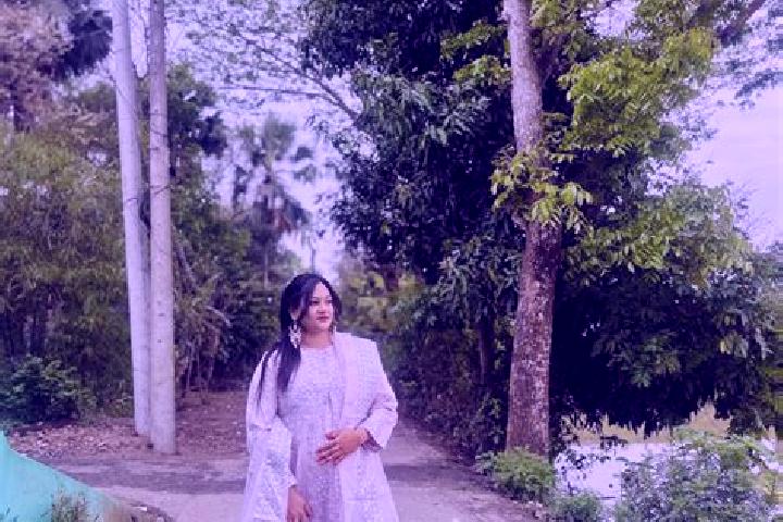 escort Akhi Jahan