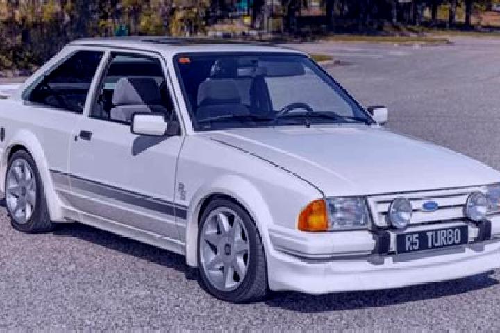 escort Alasbuluh
