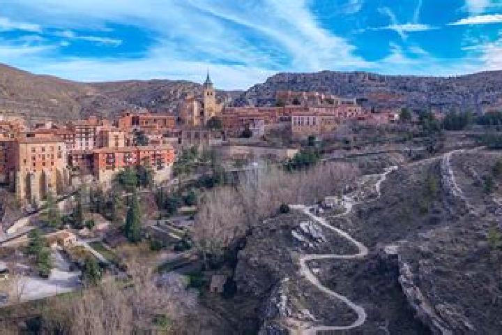 escort Albarracin