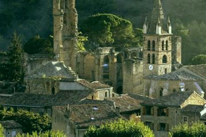 escort Alet-les-Bains